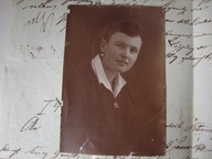 Praszka nr. 4 - stare zdjęcie z 1927 - dziewczyna , fryzura