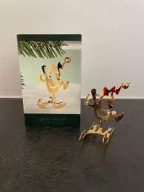 GEORG JENSEN Christmas Classics DEKORACJA 24 carat GOLD ELF NA SANKACH