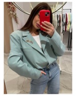 Marynarka bomberka szałwia z broszką