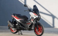 Aprilia SR Aprilia SR GT 125 SPORT Wyprzedaz rocznika Salon Aprilia Raty 0