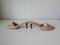 Śliczne markowe obuwie 8W 39