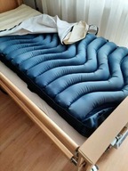 Materac przeciwodleżynowy Alfabet z pokrowcem z pompą Alfa (firma Revita)