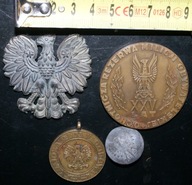 Stary orzełek wojskowy.