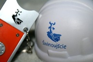 SUPER AKCESORIA KASK OCHRONNY BHP + LATARKA BUDOWA TUNELU -DLA KOLEKCJONERA