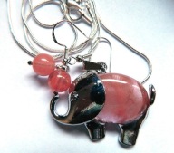 Kwarc różowy - wisiorek słonik i kolczyki, komplet biżuterii