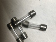 2x Bezpiecznik 800 mA, 250 V, szybki