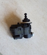 TOYOTA AYGO II YARIS AURIS SILNICZEK REGULACJI LAMPY 90013783