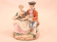 FIGURKA PORCELANOWA PANICZ I DAMA 13,5X11 CM