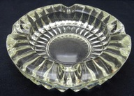 Kryształowa popielnica ok 13 cm z malutkim uszczerbkiem PRL