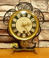 Ładny, niewielki, ozdobny, niemiecki zegar na komodę biurko (52)