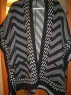 PONCZO Z KIESZENIAMI