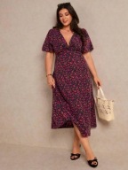 Okazja !_NOWA mocno WYSMUKLAJĄCA sukienka_WYGODNA i stylowa z lycrą_r.48