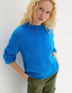 sweter niebieski z długim włosem, markowy 40/42, nowy