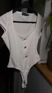 BODY PRETTYLITTLETHING BIAŁE GUZIKI R XS