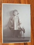 karton dziecko koszyk bocian ok.1920 [107]