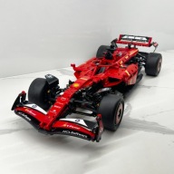 Klocki konstrukcyjne techniczne samochód auto bolid formuła 1 Ferrari 1:8