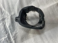 Dacia Duster I 15r mocowanie halogenu prawe 269113183R