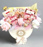 KIELICH KOMUNIJNY ZE SŁODYCZAMI I KWIATAMI MYDLANYMI DLA DZIEWCZYNKI