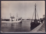 1958 Ustka statek w kanale portowym wydawnictwo PTTK