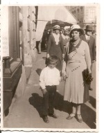 ULICA POLSKIE MIASTO LATA 30-TE -napisy w tle -fotografia -mały format