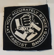 Naszywka z przesłaniem