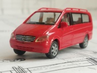 ~*~ ORYGINALNY HERPA..MERCEDES-BENZ VIANO (W639)..BUS..CZERWONY ~*~