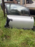 prawe przednie drzwi toyota Auris 2011 lak 1f7