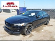Volvo S60 B5 PLUS BLACK EDITION, 2023r., 4x4, 2.0L 2.0 Hybryda 247KM