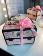 Różowy torebka kuferek wielokolorowy