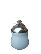 Szklana bomboniera cukiernica z pokrywką platerowaną z różą różyczką | PRL