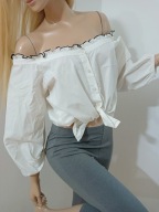 VERO MODA biała bluzka z falbanką przy ramionach hiszpanka M