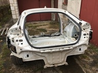 KIA STINGER GT TYŁ Z DACHEM BIAŁA PERŁA