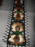 Bieżnik z oryginalnym haftem - 33 cm x 78 cm