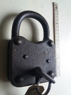 Kłódka sygnowana Vaterland, olbrzymia