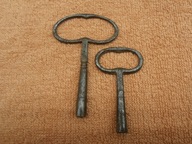 Klucze do zegara - 2 szt. - stare.