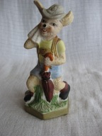 FIGURA Z BISKWITU ZAJĄC TURYSTA 15 CM SYGNOWANA