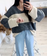 Mięciutki sweter w pasy z szerokimi rękawami oversize 38 M