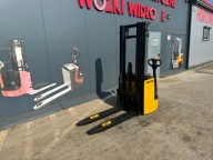 Paleciak elektryczny Komatsu 440 cm 1050 kg Jak Nowy sztaplarka