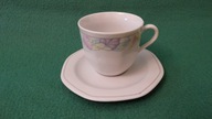 Śliczna, porcelanowa filiżanka z podstawkiem do mokki
