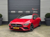 Mercedes CLA 180 Benz CLA 180 Shooting Brake Night
