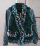 Żakiet wełna/jeans w stylu folk wykończony perłowymi guzikami