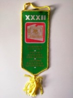 Stary Polski proporczyk z przypinką - XXXII Wyścig Dookoła Polski 1975