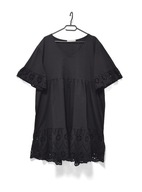 Sukienka Z Koronką Luźny Fason Krótki Rękaw Wiskoza Czarna |R. M/L