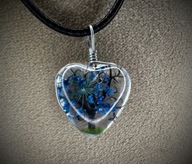 Naszyjnik z żywym kwiatem w żywicy – serce 15mm