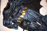 TU 5-6 L. STRÓJ BATMANA PELERYNA MASKA MIĘŚNIE SUPER J.NOWY