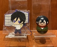 [7-20] Zestaw Mikasa, Atak Tytanów, brelok i figurka wańka wstańka