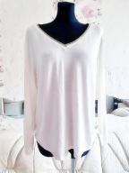 SWETER PUCHATY MIĘCIUTKI HAFTOWANY KWIATY KWIATAMI miły wygodny na prezent