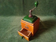 Śliczny stary drewniany młynek z czasów PRL-u - sprawny