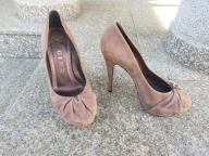 GINA nr 37,5/5UK eleganckie czółenka na platformie