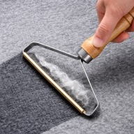 RĘCZNA GOLARKA DO UBRAŃ SWETRÓW TAPICERKI GRZEBIEŃ